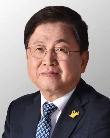 최교진 사진
