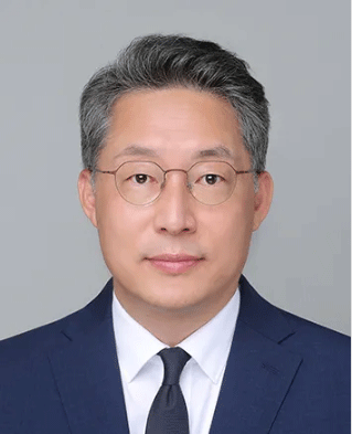 김민석 사진